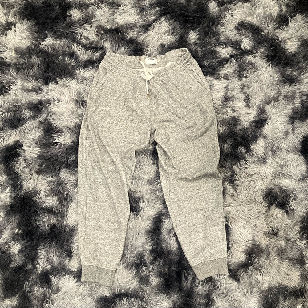 LARGE LIGHT GREY OLD NAVY SWEATPAINTS